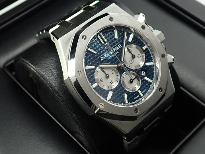 Audemars Piguet Royal Oak Chronograph Ref. 26331ST.OO.1220ST.01 Stainless Steel Blue Dial