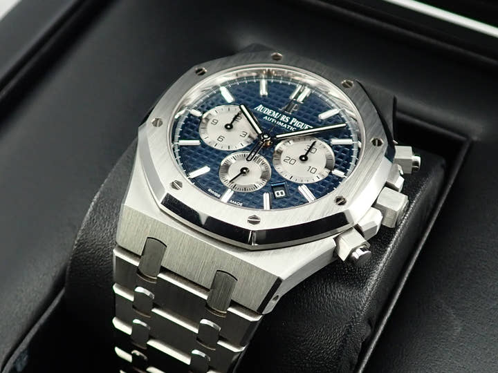 Audemars Piguet Royal Oak Chronograph Ref. 26331ST.OO.1220ST.01 Stainless Steel Blue Dial