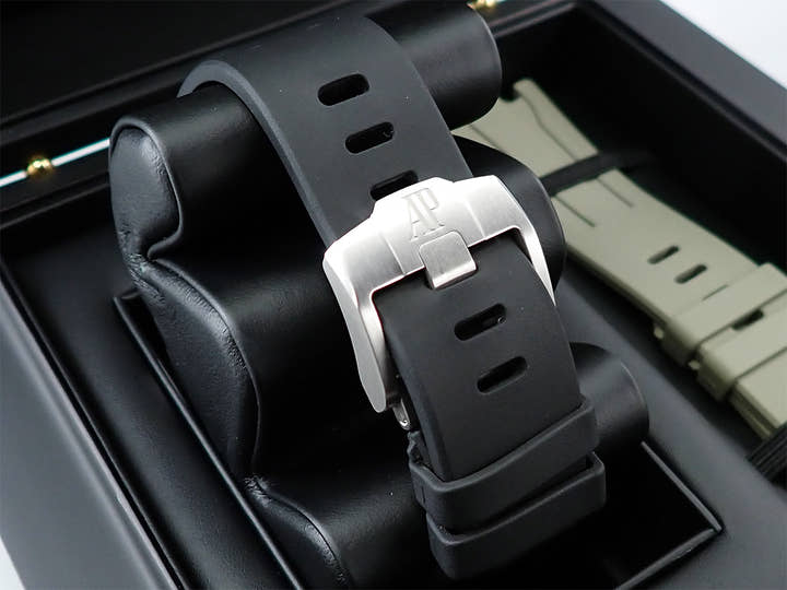 オーデマピゲ ロイヤルオーク オフショア クロノグラフ Ref.26420SO.OO.A600CA.01 ステンレススチール スモークブラウン文字盤