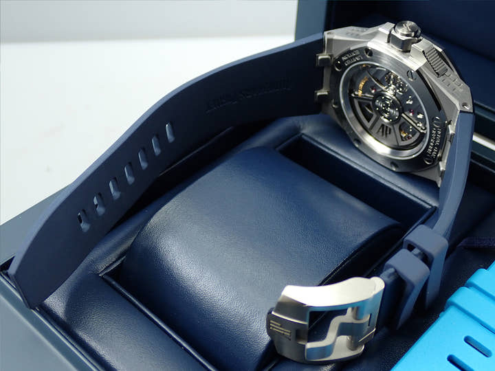 オーデマピゲ ロイヤルオーク オフショア ミュージックエディション Ref.15600TI.OO.A343CA.01 チタン ブルー文字盤