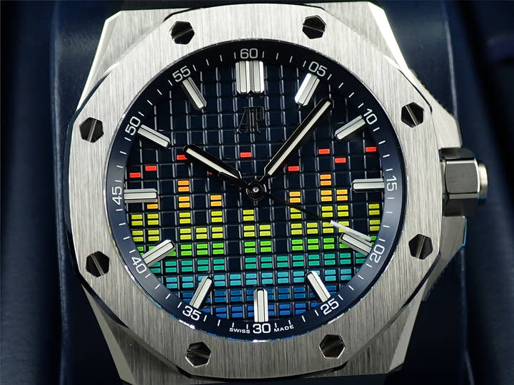 オーデマピゲ ロイヤルオーク オフショア ミュージックエディション Ref.15600TI.OO.A343CA.01 チタン ブルー文字盤