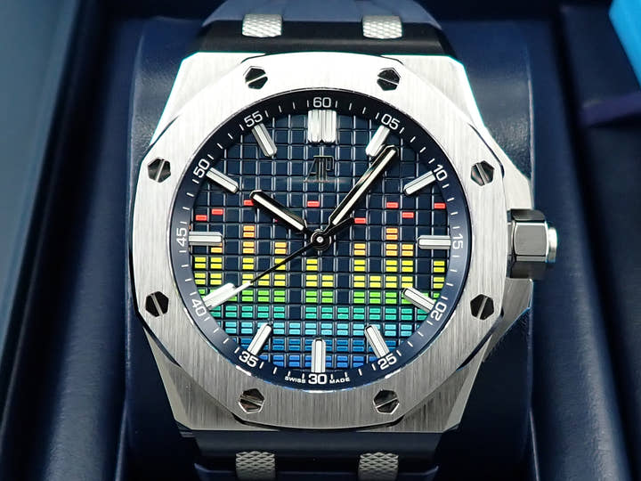 オーデマピゲ ロイヤルオーク オフショア ミュージックエディション Ref.15600TI.OO.A343CA.01 チタン ブルー文字盤