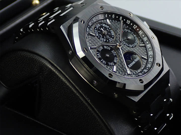 オーデマピゲ ロイヤルオーク パーペチュアルカレンダー Ref.26579CE.OO.1225CE.01 セラミック スレートグレー文字盤