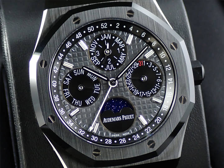 オーデマピゲ ロイヤルオーク パーペチュアルカレンダー Ref.26579CE.OO.1225CE.01 セラミック スレートグレー文字盤