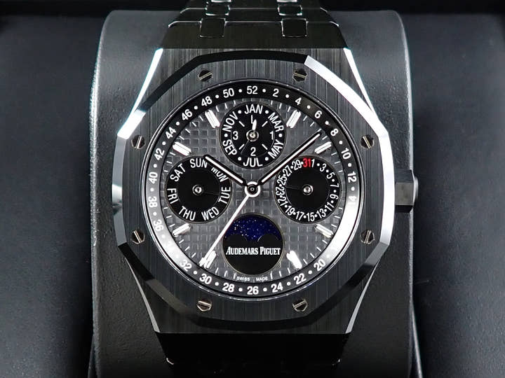 オーデマピゲ ロイヤルオーク パーペチュアルカレンダー Ref.26579CE.OO.1225CE.01 セラミック スレートグレー文字盤