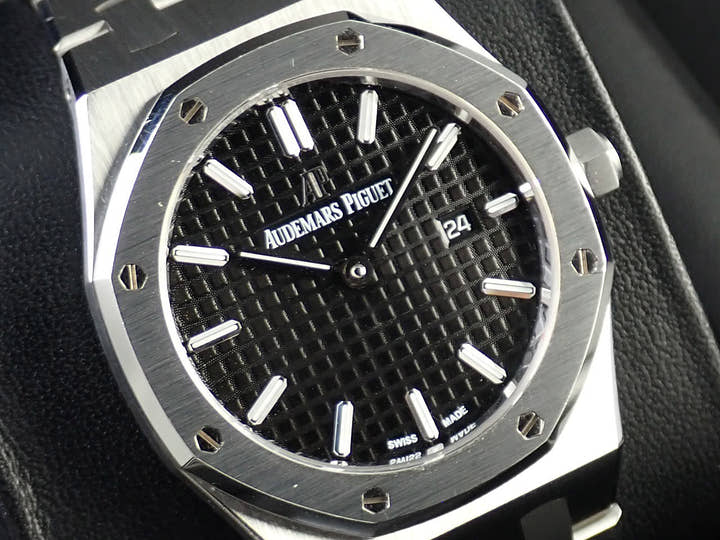 オーデマピゲ ロイヤルオーク クォーツ Ref.67650ST.OO.1261ST.01 ステンレススチール ブラック文字盤