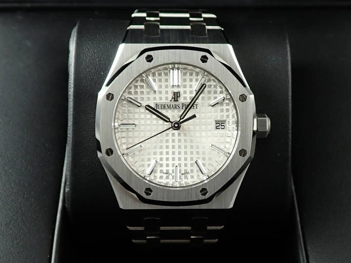 オーデマピゲ ロイヤルオーク Ref.77350ST.OO.1261ST.01 ステンレススチール シルバー文字盤