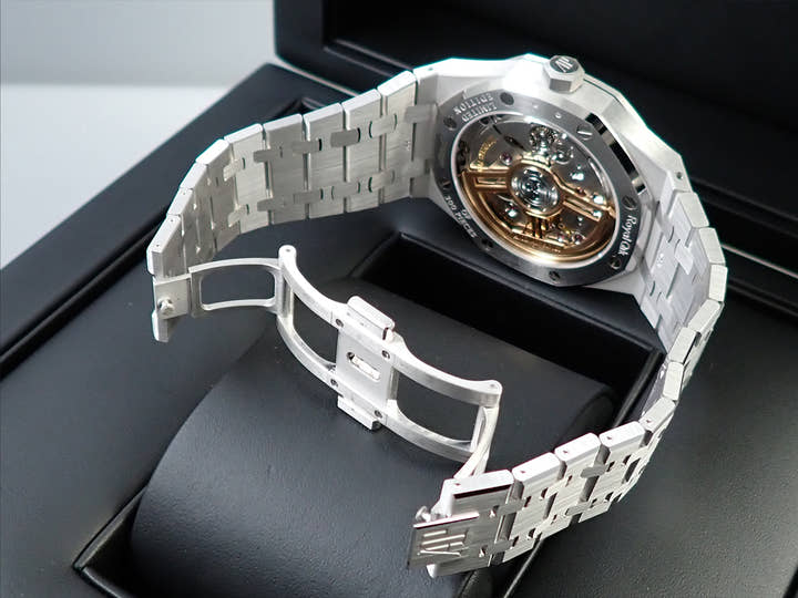 オーデマピゲ ロイヤルオーク Ref.15503BC.OO.1220BC.01 ホワイトゴールド ブルー文字盤