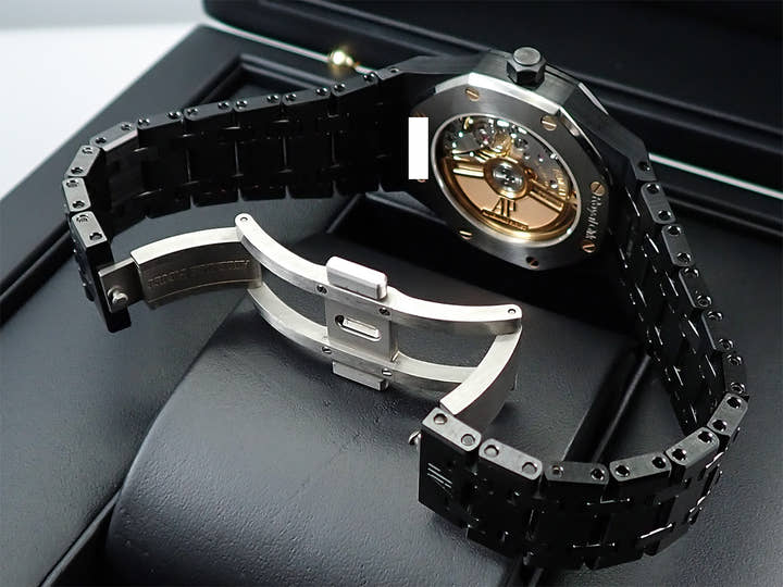 オーデマピゲ ロイヤルオーク Ref.77350CE.OO.1266CE.01 ブラックセラミック ブラック文字盤