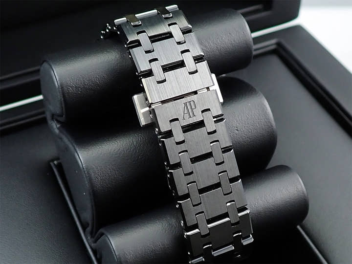 オーデマピゲ ロイヤルオーク Ref.77350CE.OO.1266CE.01 ブラックセラミック ブラック文字盤