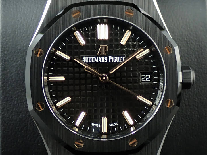 オーデマピゲ ロイヤルオーク Ref.77350CE.OO.1266CE.01 ブラックセラミック ブラック文字盤