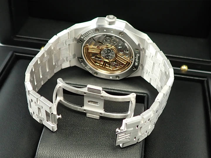 オーデマピゲ ロイヤルオーク Ref.15503BC.OO.1220BC.01 ホワイトゴールド ブルー文字盤