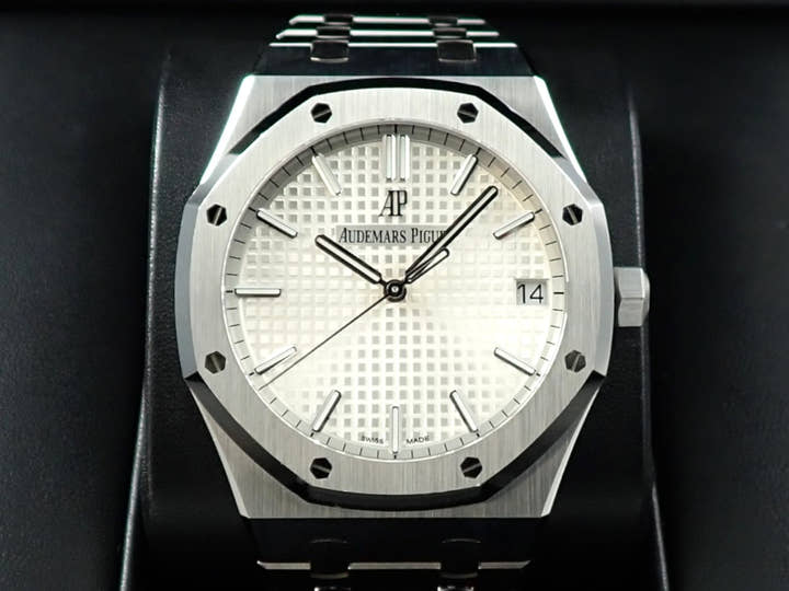 オーデマピゲ ロイヤルオーク Ref.15500ST.OO.1220ST.04 ステンレススチール シルバー文字盤