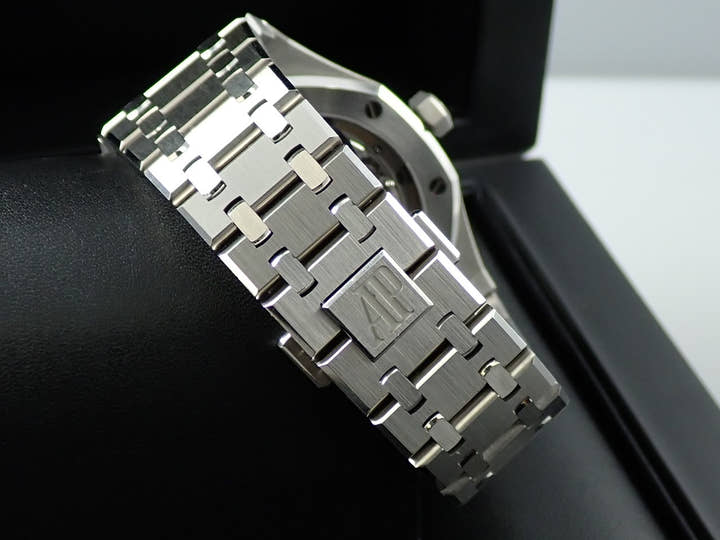 オーデマピゲ ロイヤルオーク Ref.15500ST.OO.1220ST.04 ステンレススチール シルバー文字盤