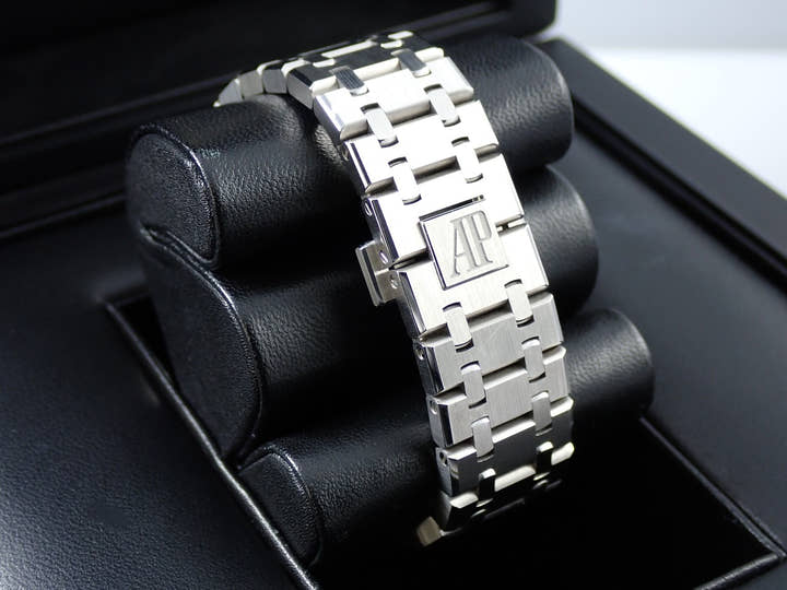 オーデマピゲ ロイヤルオーク Ref.15500ST.OO.1220ST.03 ステンレススチール ブラック文字盤