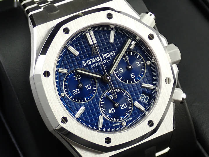 オーデマピゲ ロイヤルオーク クロノグラフ Ref.26239BC.OO.1220BC.01 ホワイトゴールド ブルー文字盤