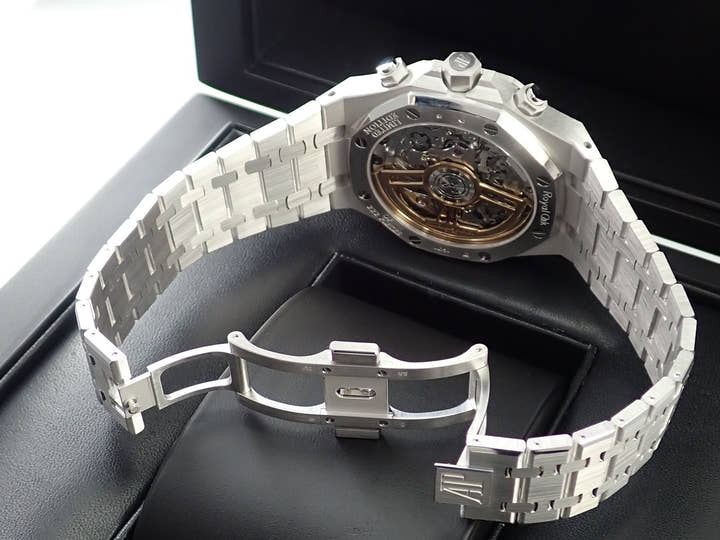 オーデマピゲ ロイヤルオーク クロノグラフ Ref.26239BC.OO.1220BC.01 ホワイトゴールド ブルー文字盤