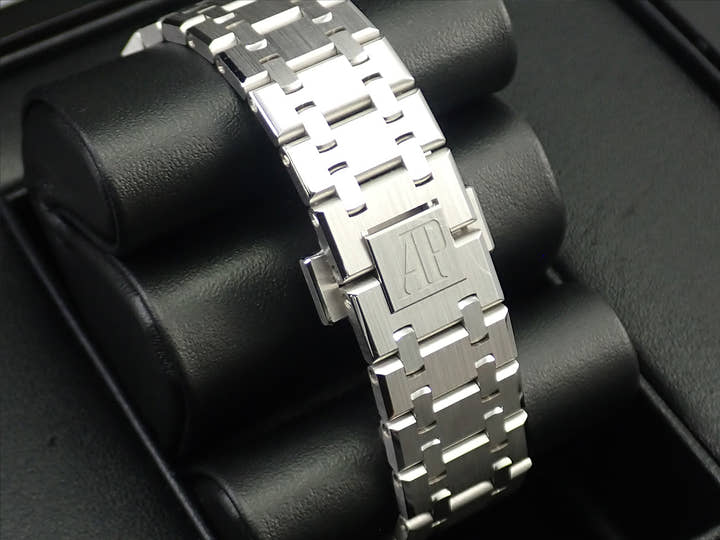 オーデマピゲ ロイヤルオーク クロノグラフ Ref.26317BC.OO.1256BC.01 ホワイトゴールド ライトブルー文字盤