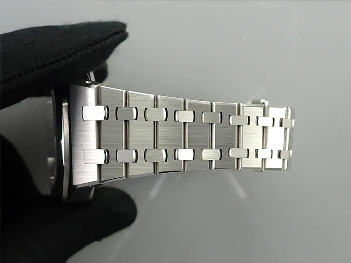 オーデマピゲ ロイヤルオーク クロノグラフ Ref.26317BC.OO.1256BC.01 ホワイトゴールド ライトブルー文字盤