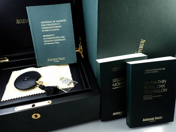 オーデマピゲ ロイヤルオーク ロイヤルオーク トゥールビヨン エクストラシン オープンワーク Ref.26518ST.OO.1220ST.01 ステンレススチール スケルトン文字盤