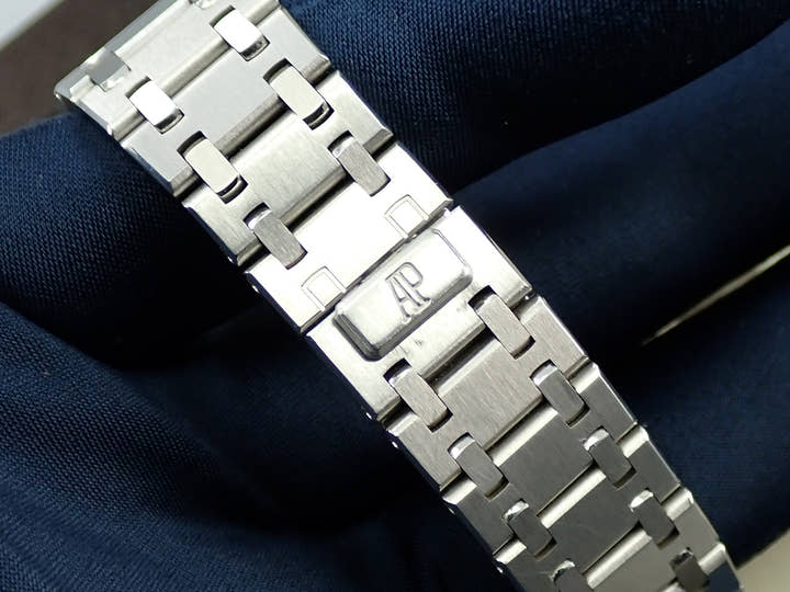 オーデマピゲ ロイヤルオーク クォーツ Ref.57175ST.OO.0789ST.01 ステンレススチール ブルー文字盤