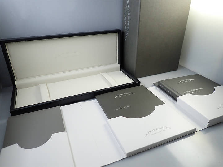 A.ランゲ&ゾーネ サクソニア フラッハ Ref.205.086 コッパーブルー文字盤 未使用 7FL9MMMK