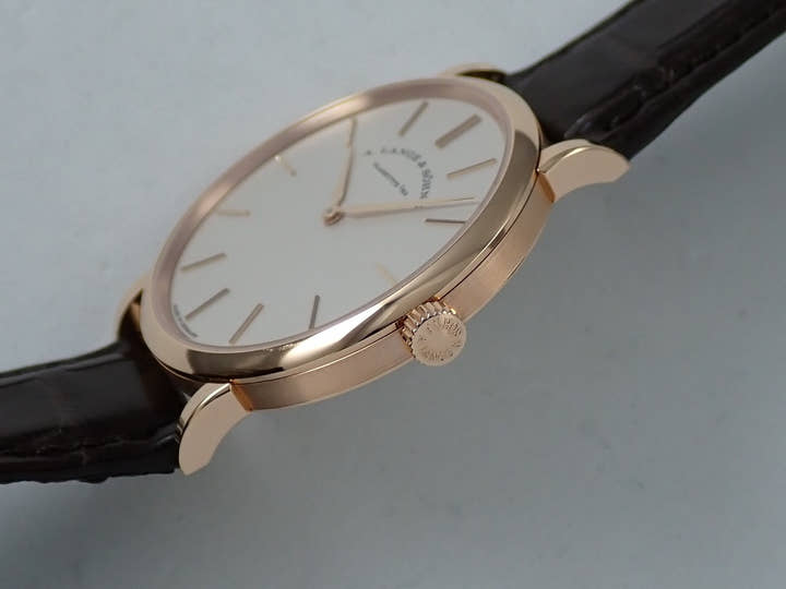 A.ランゲ&ゾーネ サクソニア フラッハ Ref.201.033 シルバー文字盤 中古 3RK4P3HS