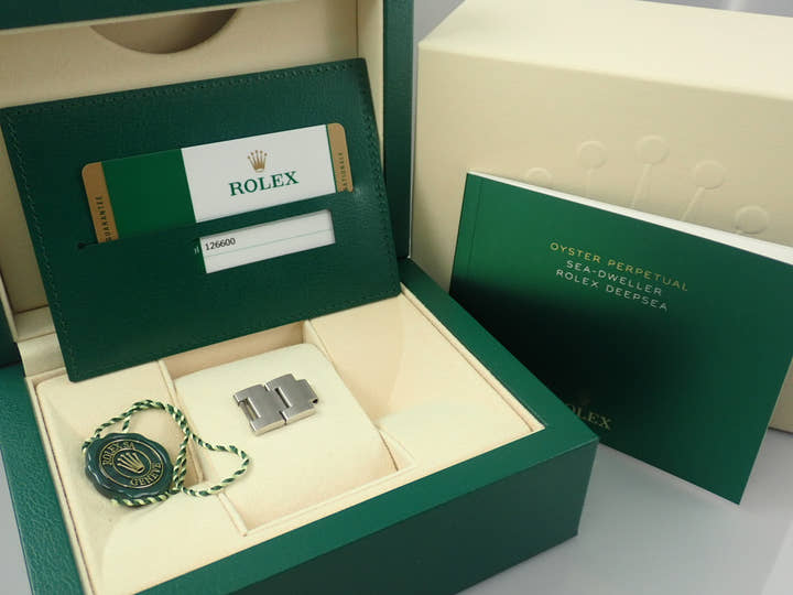 Rolex Sea-Dweller <Warranty, Box, etc.>