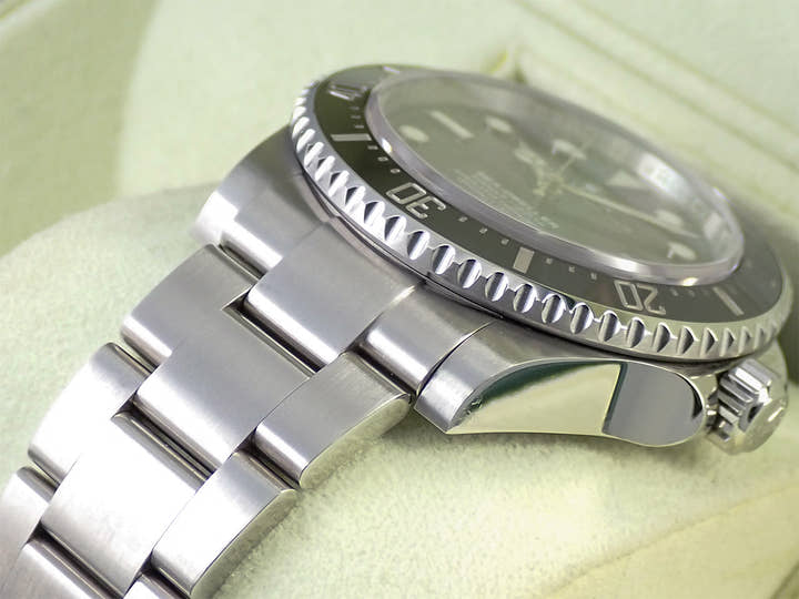 Rolex Sea-Dweller 4000 <Warranty, Box, etc.>