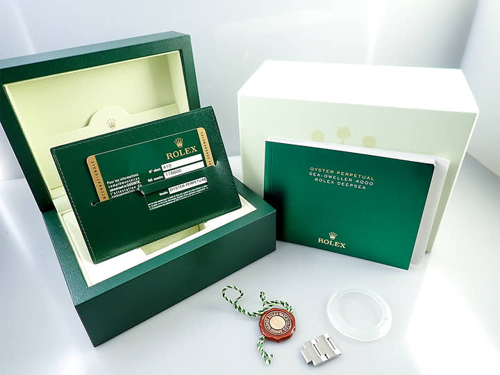 Rolex Sea-Dweller 4000 <Warranty, Box, etc.>