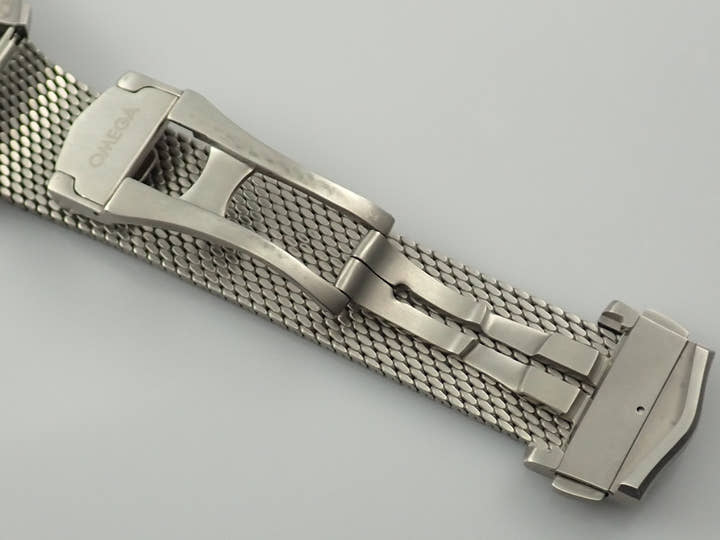 オメガ シーマスター ダイバー 300M コーアクシャル マスター クロノメーター 42MM Ref.210.90.42.20.01.001 ブラウン文字盤 中古 088FVYVP