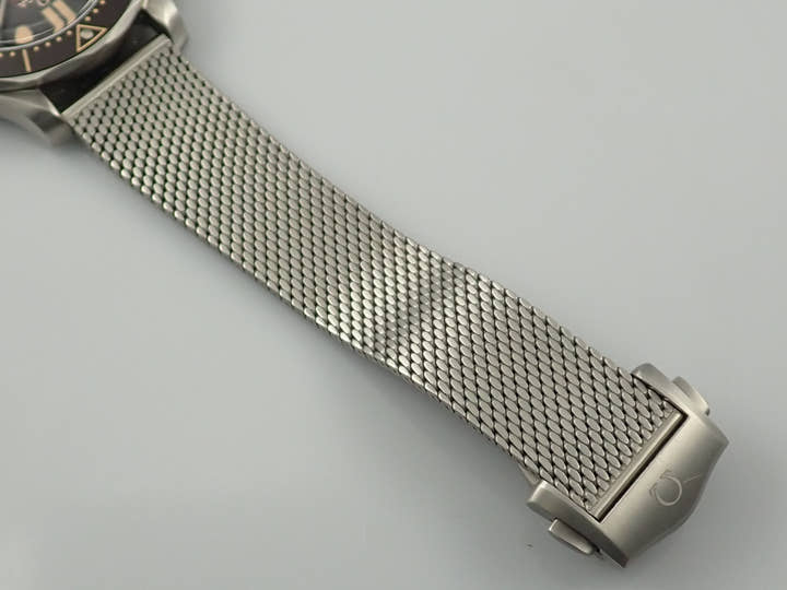 オメガ シーマスター ダイバー 300M コーアクシャル マスター クロノメーター 42MM Ref.210.90.42.20.01.001 ブラウン文字盤 中古 088FVYVP