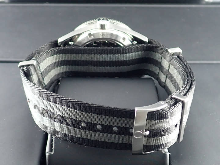 オメガ シーマスター Ref.233.32.41.21.01.001 ブラック文字盤 中古 sea-master-19