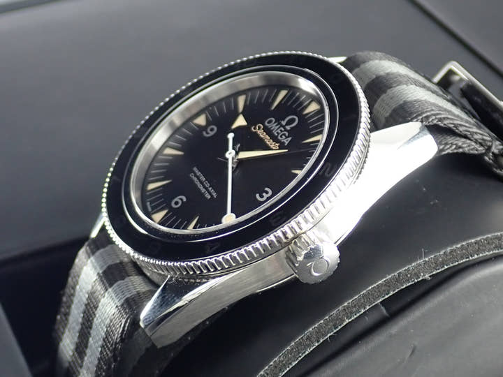 オメガ シーマスター Ref.233.32.41.21.01.001 ブラック文字盤 中古 sea-master-19