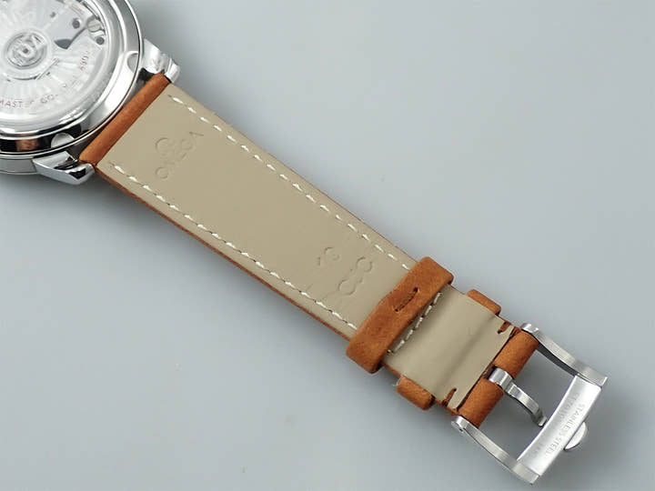 オメガ シーマスター 1948 コーアクシャル マスター クロノメーター 38mm Ref.511.13.38.20.02.001 シルバー文字盤 美品 Z4125245