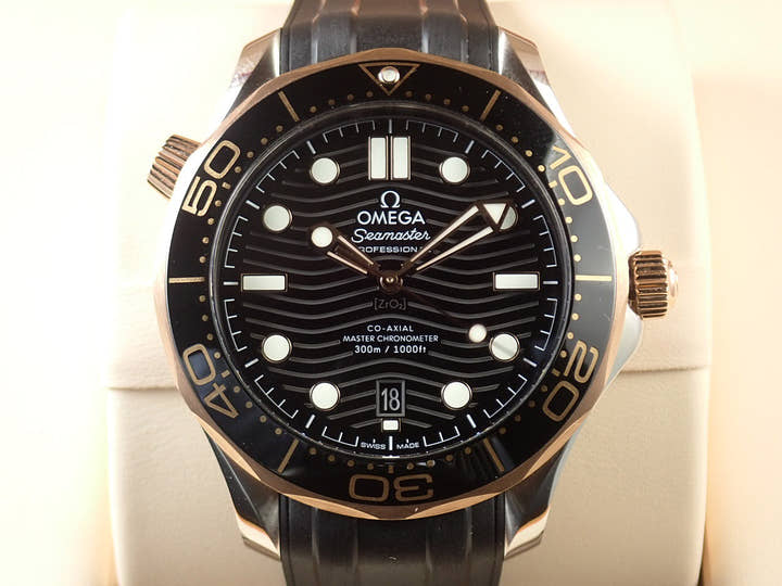 オメガ シーマスター ダイバー 300M コーアクシャル マスター クロノメーター 42MM Ref.210.22.42.20.01.002 ブラック文字盤 美品 H1HPWJCK