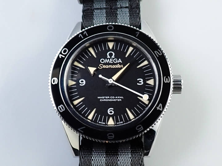 オメガ シーマスター 300 スペクター Ref.233.32.41.21.01.001 ブラック文字盤 美品 7PZ1T1US