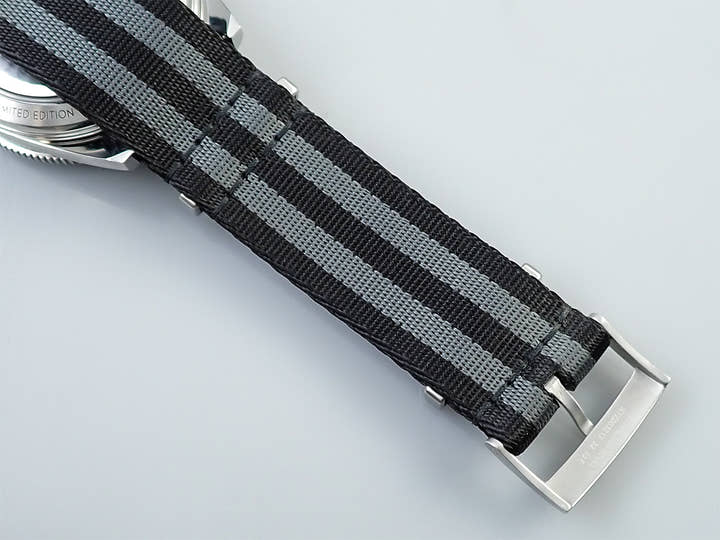 オメガ シーマスター 300 スペクター Ref.233.32.41.21.01.001 ブラック文字盤 美品 7PZ1T1US