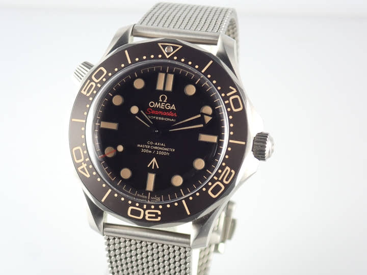 オメガ シーマスター 300 コーアクシャル マスタークロノメーター Ref.210.90.42.20.01.001 ブラウン文字盤 中古 WC97ZRMW