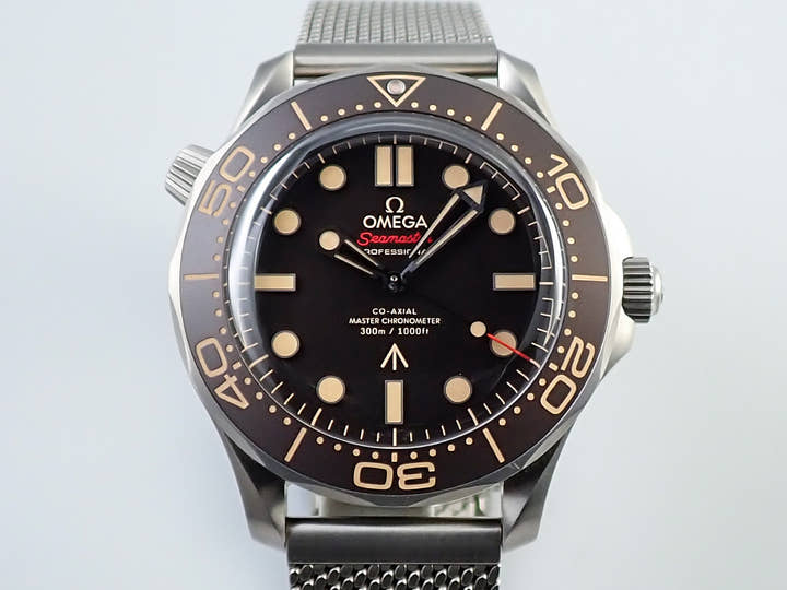 オメガ シーマスター ダイバー 300M コーアクシャル マスター クロノメーター 42MM Ref.210.90.42.20.01.001 ブラウン文字盤 中古 LU85FHXR