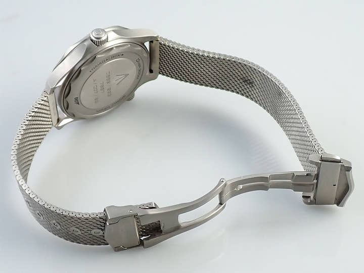 オメガ シーマスター ダイバー 300M コーアクシャル マスター クロノメーター 42MM Ref.210.90.42.20.01.001 ブラウン文字盤 中古 LU85FHXR