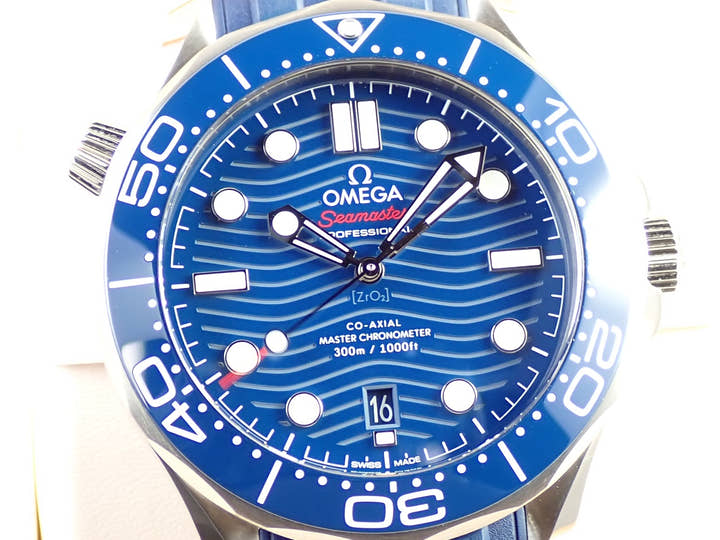 オメガ シーマスター ダイバー 300M コーアクシャル マスター クロノメーター 42MM Ref.210.32.42.20.03.001 ブルー文字盤 美品 F9VFVSV4