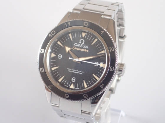 オメガ スピードマスター Ref.233.32.41.21.01.001 ブラック文字盤 中古 sea-master300