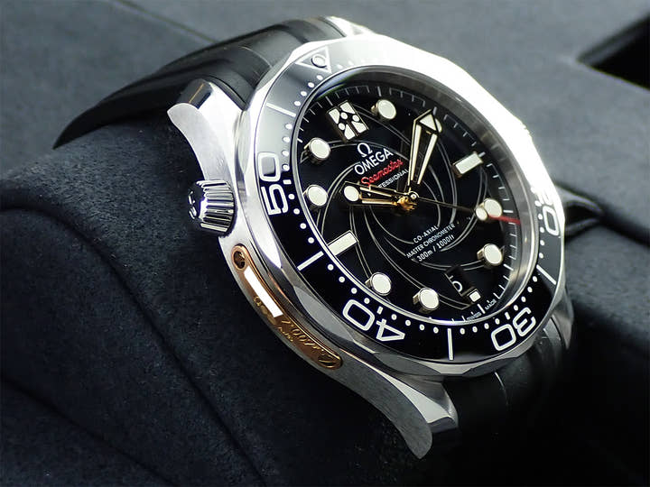 オメガ シーマスター 007 Ref.210.22.42.20.01.004 ブラック文字盤 美品 AK52K182