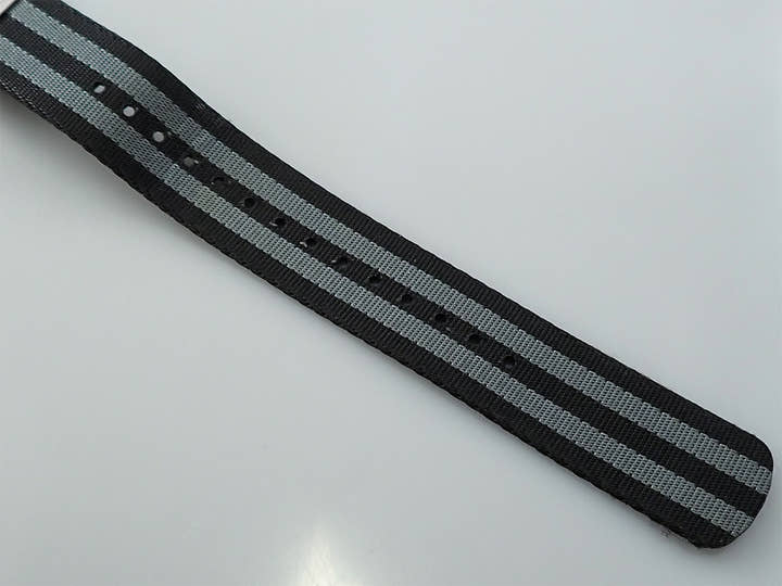 オメガ シーマスター 300 スペクター Ref.233.32.41.21.01.001 ブラック文字盤 美中古 S5136739
