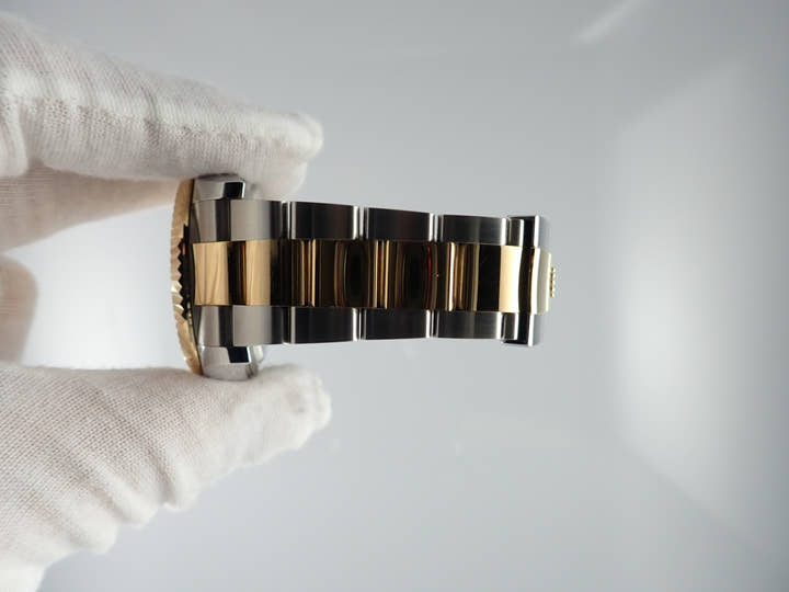 ロレックス スカイドゥエラー Ref.326933 シャンパン文字盤 中古 sky-dweller-16 オイスターブレスレット