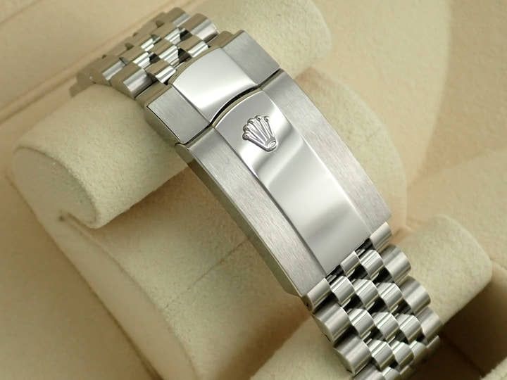 ロレックス スカイドゥエラー Ref.326934 ステンレススチール/ホワイトゴールド ブラック文字盤 ジュビリーブレスレット 未使用 74A02242