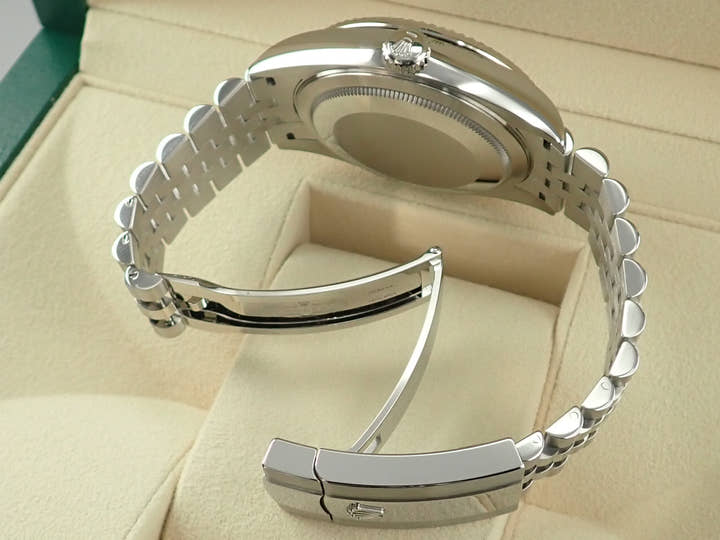 ロレックス スカイドゥエラー Ref.326934 ステンレススチール/ホワイトゴールド ブラック文字盤 ジュビリーブレスレット 未使用 74A02242