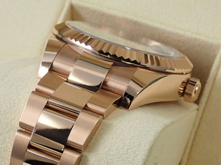 ロレックス スカイドゥエラー Ref.326935 エバーローズゴールド チョコレートアラビア文字盤 オイスターブレスレット