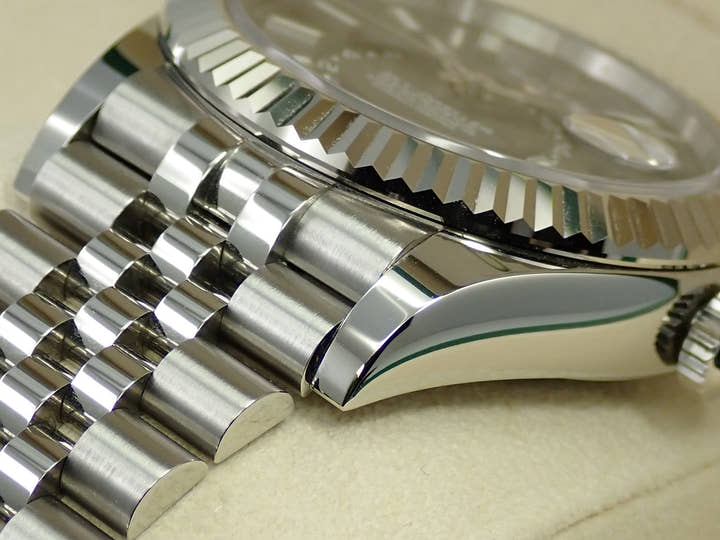 ロレックス スカイドゥエラー Ref.326934 ステンレススチール/ホワイトゴールド ブラック文字盤 ジュビリーブレスレット 美品 LY00L7P0